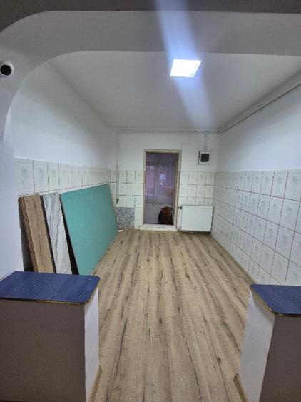 Apartament de vanzare 43 mp cu extra 9 mp balcon si beci