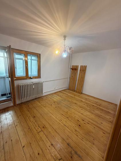 3 camere Pacurari esplanada Mimoza- 86900 euro