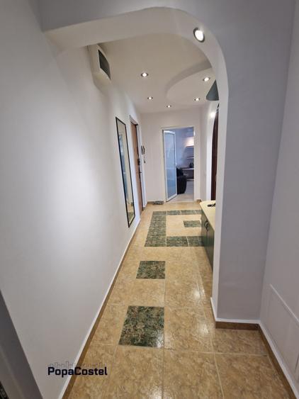 Militari - Apusului (str. Catinei) 3 camere decom. et. 2/3, renovat, centrala