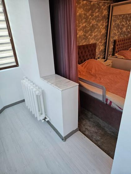 Apartament decomandat 2 camere, zona Trocadero