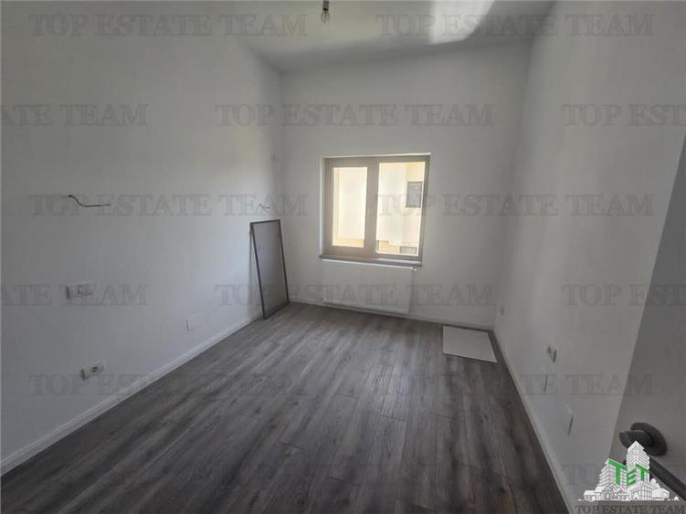 Vila 5 camere cu garaj In Prelungirea Ghencea