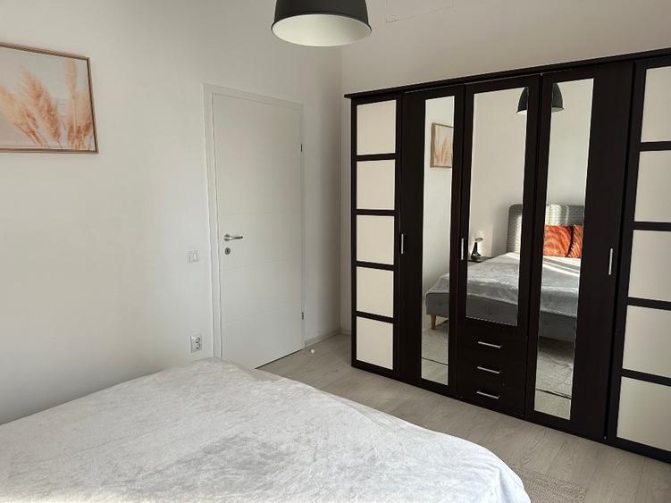PF inchiriez apartament 2 camere modern cu seietaj
