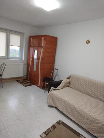 Garsoniera in stare buna Crinul de Padure Parc Drumul Taberei
