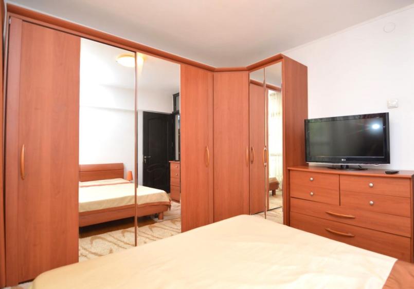INCHIRIERE APARTAMENT 2 CAMERE DECEBAL – METROU PIATA MUNCII
