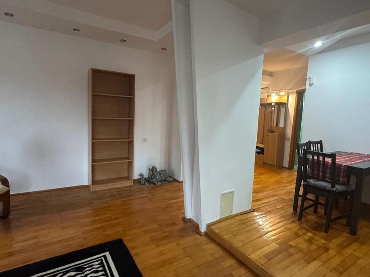 Oferim spre chirie apartament cu 3 camere mobilat