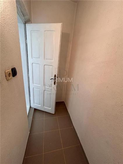 Spatiu de birou - zona linistita - centrala proprie - 20 mp - debara - balcon - 3