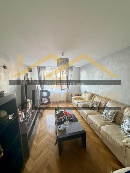 Apartament de 3 camere, 80mp, Zona Poli2 - 2