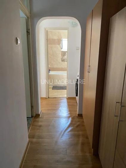 3 camere decomandat etaj 3 zona nicolina 1 - 6