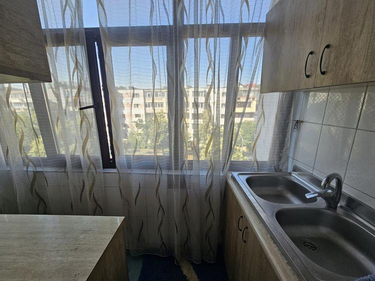 De închiriat apartament 3 camere - Prundu, stradal, lângă Kaufland