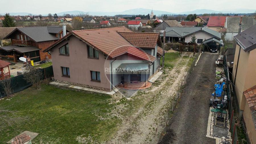 Casa Podu Oltului - Harman | 200 mp utili + 1000 teren | Comision 0% - 22