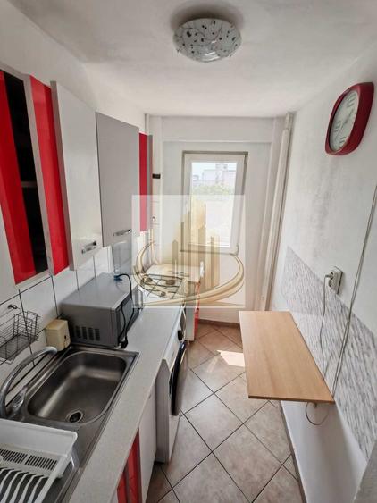 Apartament cu 2 camere, decomandat, Piata Sudului