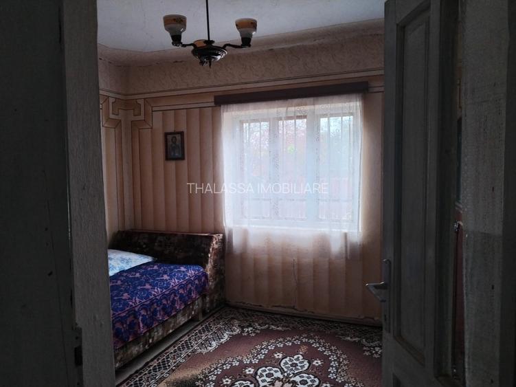 Casa cu teren -  central Segarcea - 6