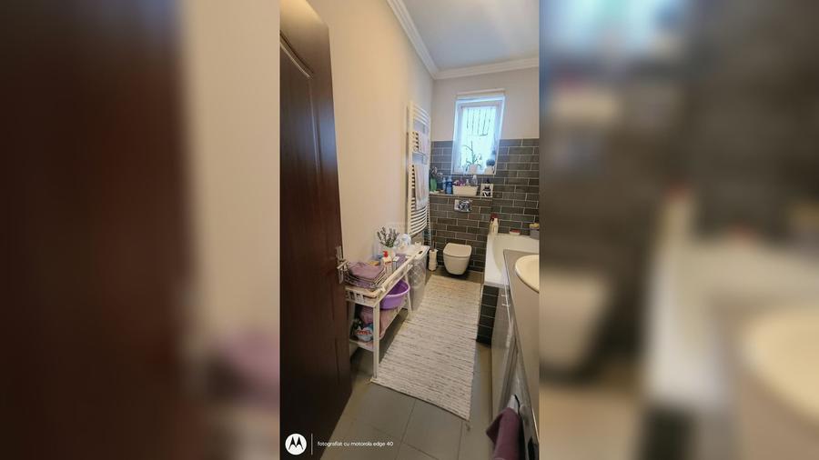 Apartament 3 camere ultracentral Oradea 75mp, curte, parcare si boxa