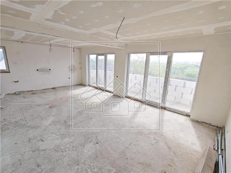 Ap de vanzare in Sibiu - 2 camere si 2 balcoane zona Turnisor