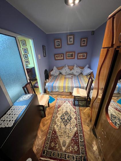 Vand apartament cu 3 camere semidec et 4 pret 55.000 euro