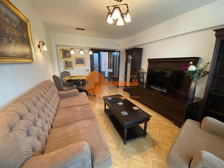 Apartament cu 2 camere in zona Unirii