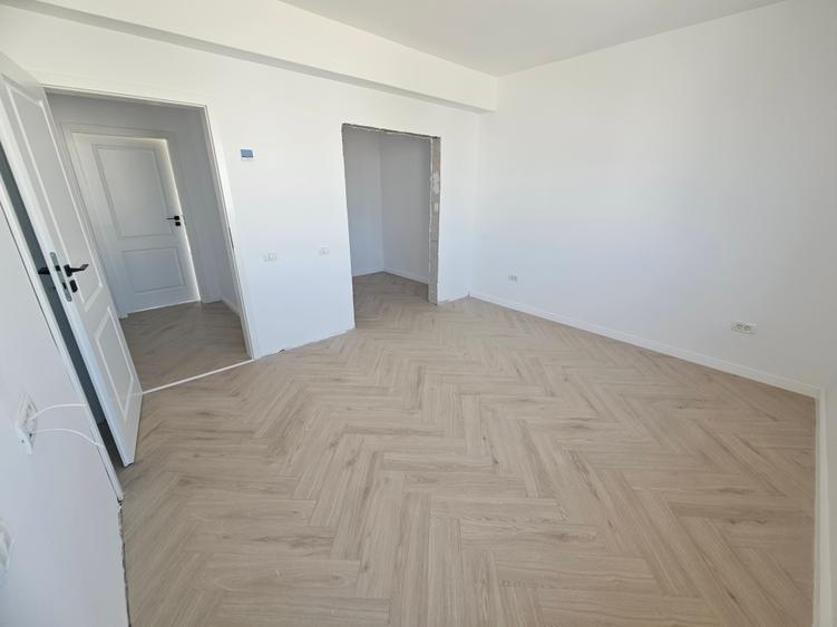 Casă 5 camere + mansardă, 3 băi, curte 480 mp, finisaje premium