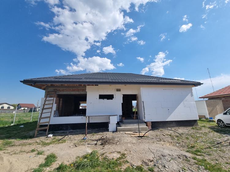 Casa in apropiere de Brasov, in Com. Bod, in constructie, moment oportun