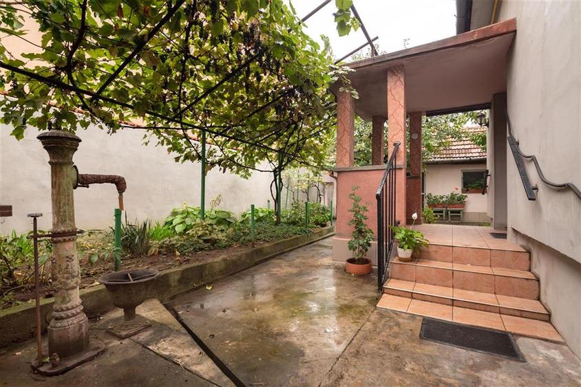 RECO Casa 3 camere, zona Iosia, iesire la 2 strazi, teren 503 mp,