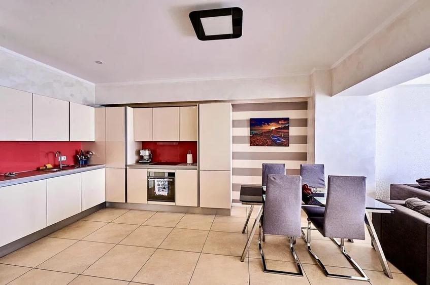 De vânzare: Apartament 3 cam. cu vedere la lac si loc parcare– Mamaia