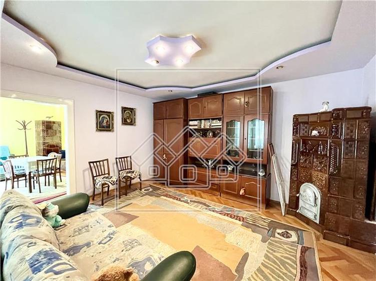 Casa individuala in Rasinari - liniste, aer curat si farmec autentic