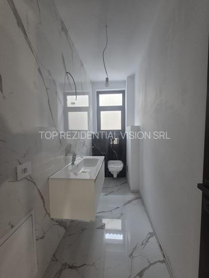 VILA PREMIUM INDIVIDUALA+CURTE LIBERA 200MP. / 1 DECEMBRIE 1918! - 21