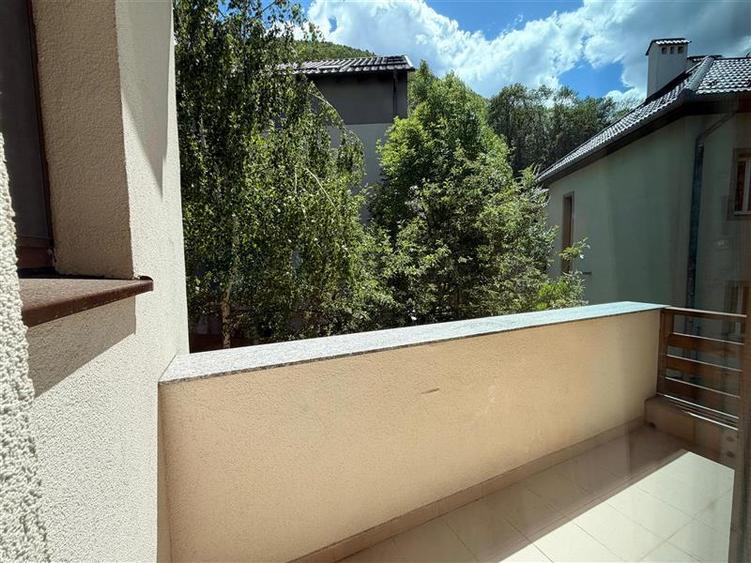 Casa tip duplex, zona Centru