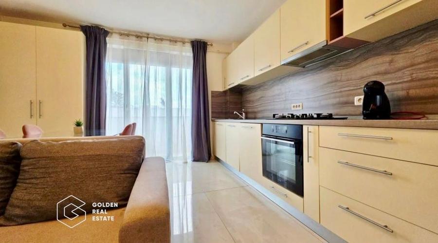 Apartament cu 3 camere, zon Afi Arad