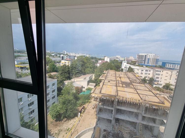 Faleza nord complex de blocuri noi-apartament 3 camere cu vedere frontala la lac