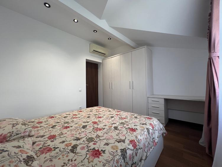 Margeanului,et. 3,bl.2008,centrala proprie,renovat,mobilat,curte interioara,neg.