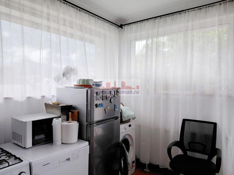Vanzare apartament doua camere Busteni