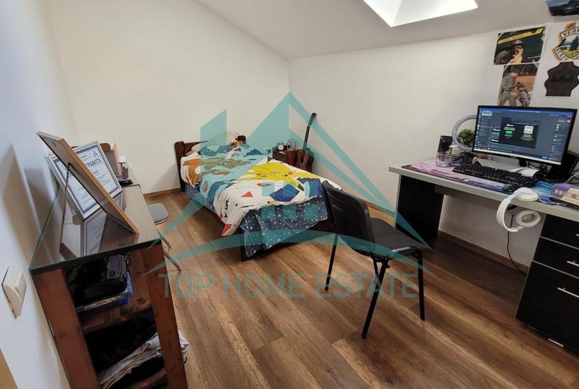 De inchiriat apartament cu 4 camere, Zona str. Eroilor!
