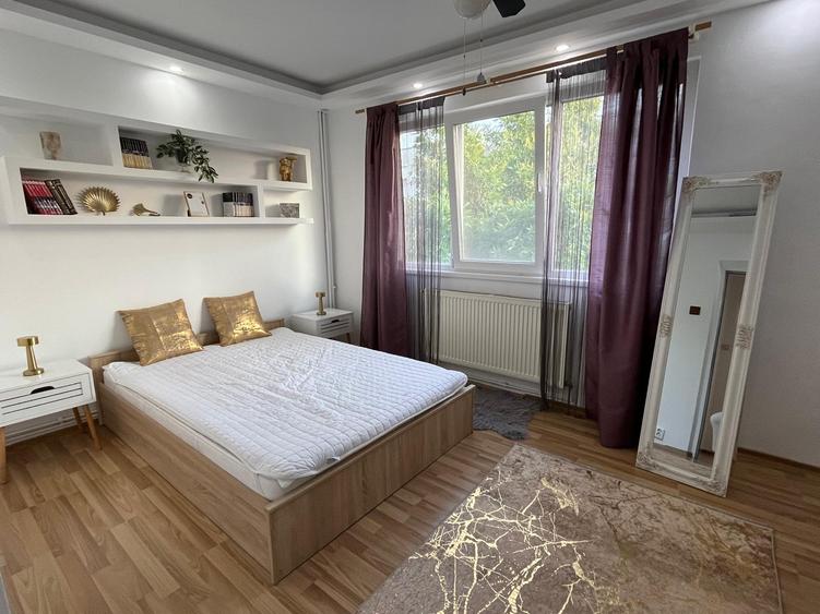 Apartament 2 camere,  zona Cantemir - Podu de Piatra