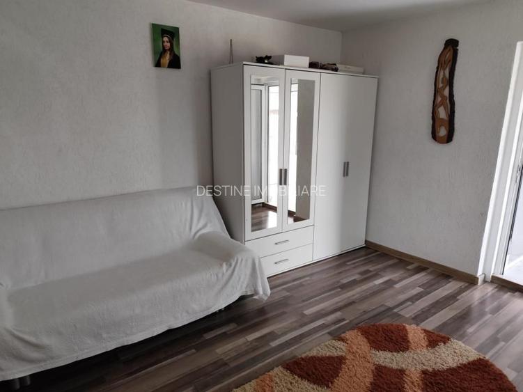 Casa Baicoi Central 125 mp s.u. 1364 mp teren.