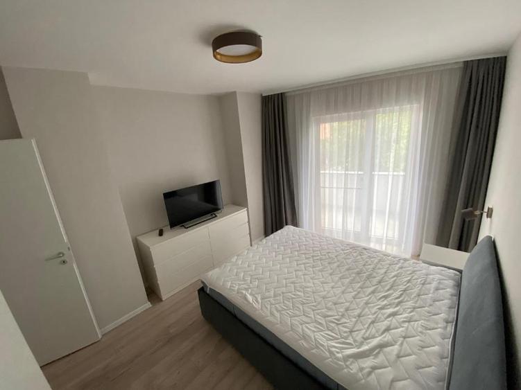 Proprietar, inchiriez apartament cu doua camere