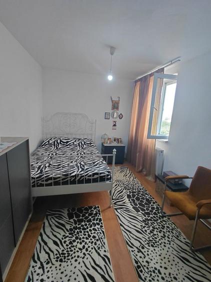 Masina de Paine(Obor),2 camere ,etaj 7/10,