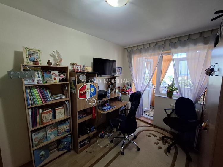 Apartament 3 camere zona Tomis Nord vedere panoramică - 6
