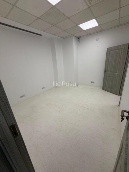 Dau spre inchiriere spatiu ideal magazin zona Grozavesti Campus Regie - 6