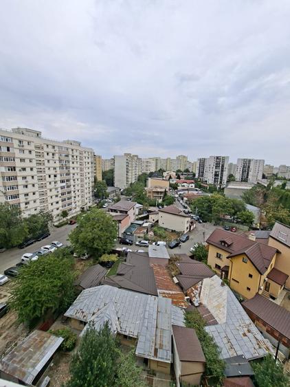Garsoniera 30 mp Mega Mall , bd. Chisinau bloc din anul 1982