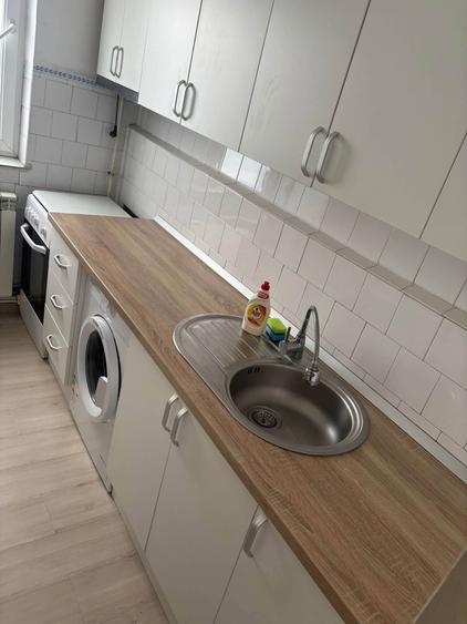 Apartament 2 camere zona Liceul Mihai Eminescu , etaj 9 cu lift nou , mobilat