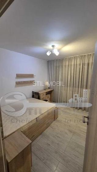Apartament 3 Camere Hala Centrala - 650 euro - 2