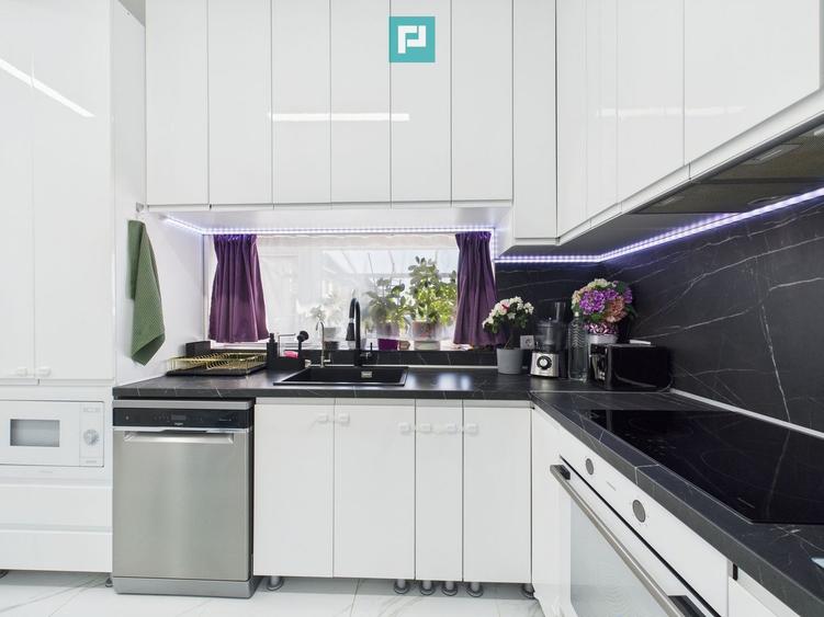 Duplex 1/2 mobilat și utilat în Săcălaz