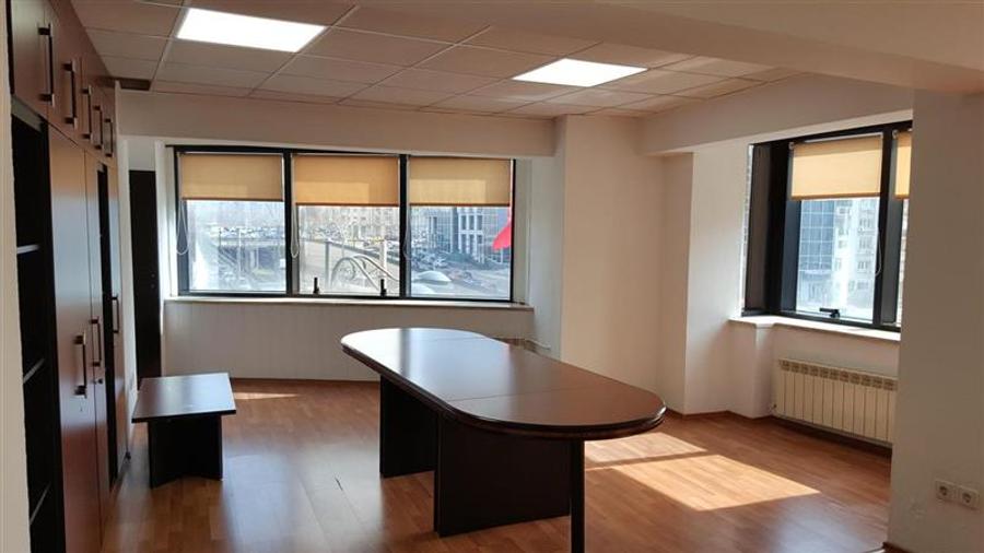 Muntenia Business Center - birouri de la 30 mp