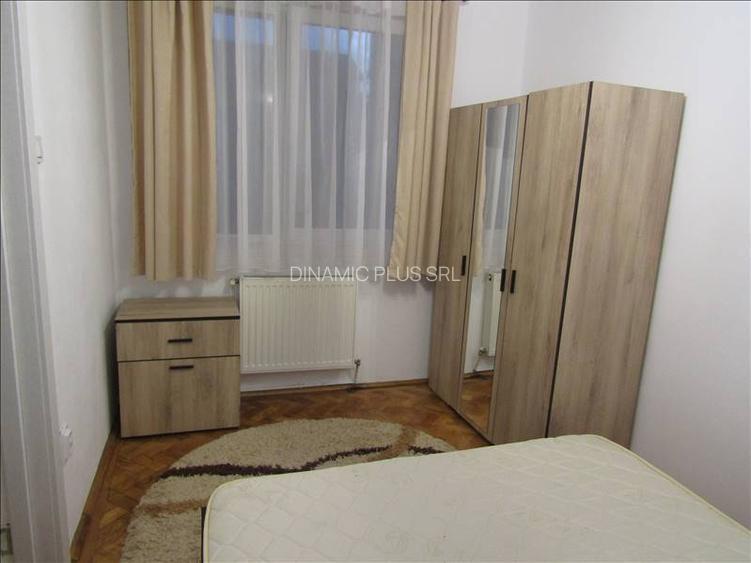 Apartament de închiriat – Zona Cedonia, etaj 1/4 - 4