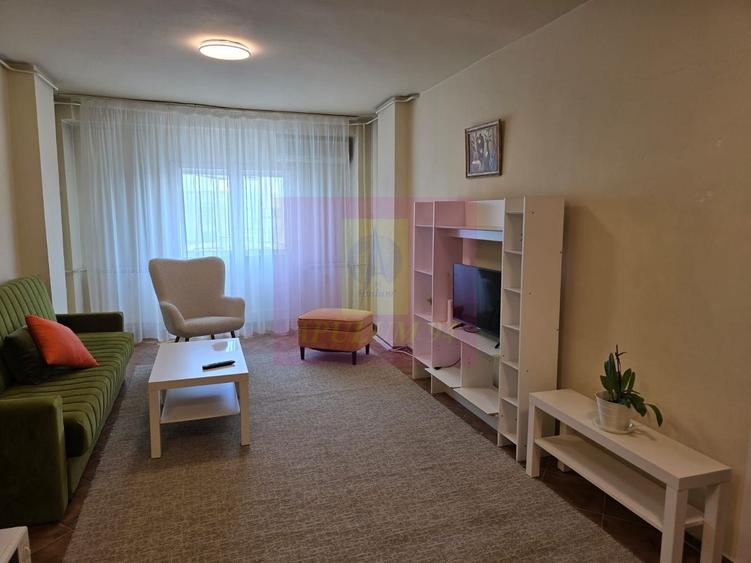 Vanzare apartament 2 camere bd Decebal stradal, parking