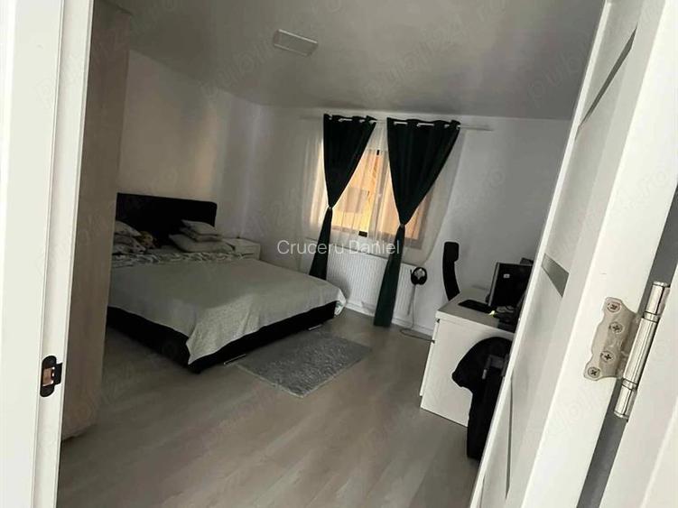 Casa moderna, Isalnita,90MP util + 30MP doua terase,curte spatioasa, panouri  - 7