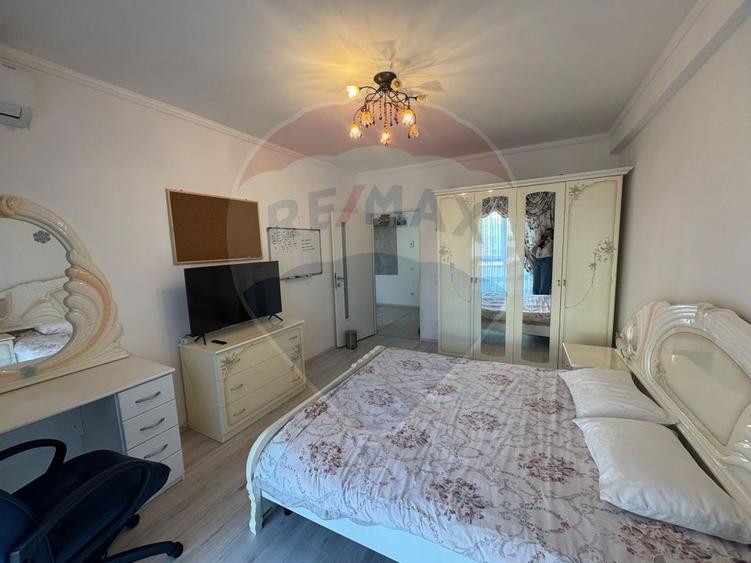 De inchiriat apartament la 3 minute de Centru Vechi!