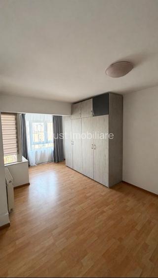 4 Camere l 2 Bai l Str.Zizinului l Boxa