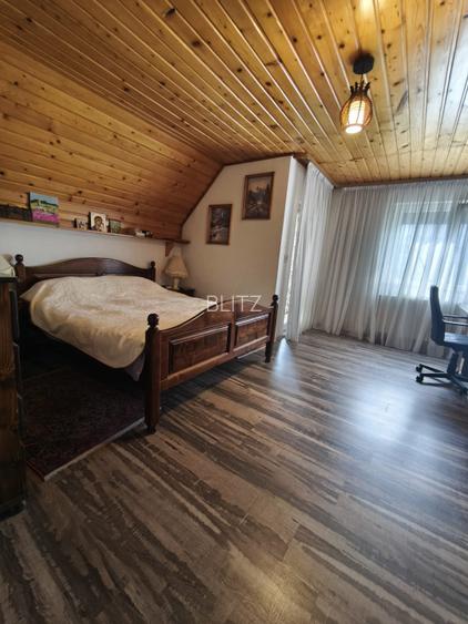 Casa 5 camere, zona ultracentrala, 1500mp teren, Radauti