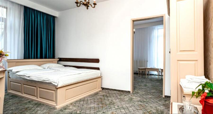 Hotel 20 camere zona centrala